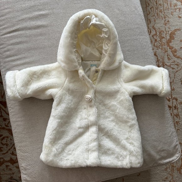 Like NEW Children's Place Ivory Fur Baby Coat Sz 12 mos